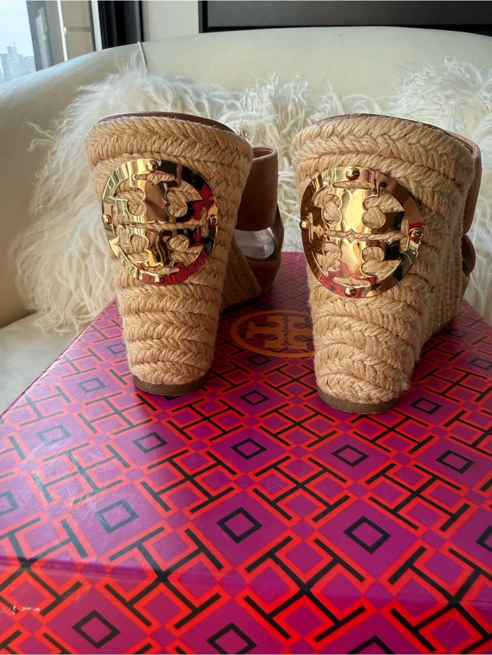 Tory Burch Bailey 110mm Wedge Mule | New Cuoio Suede | Size 6